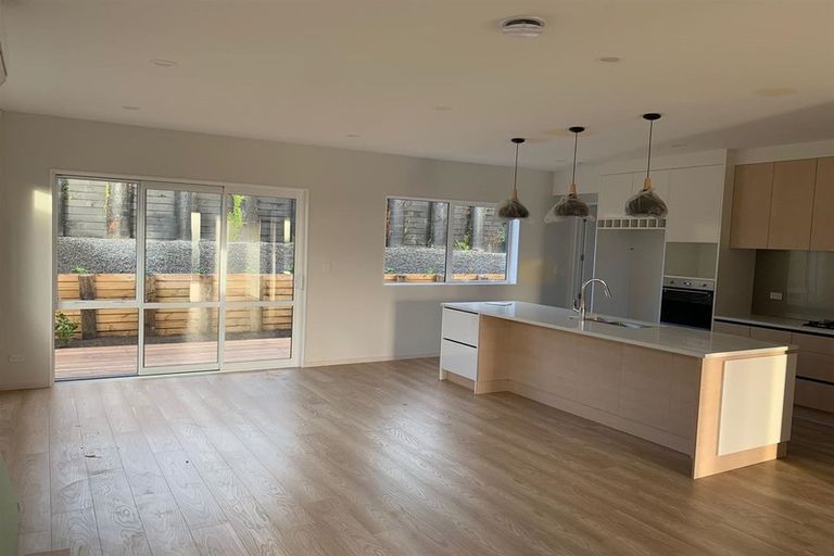 Photo of property in 34 Matahae Drive, Flat Bush, Auckland, 2019