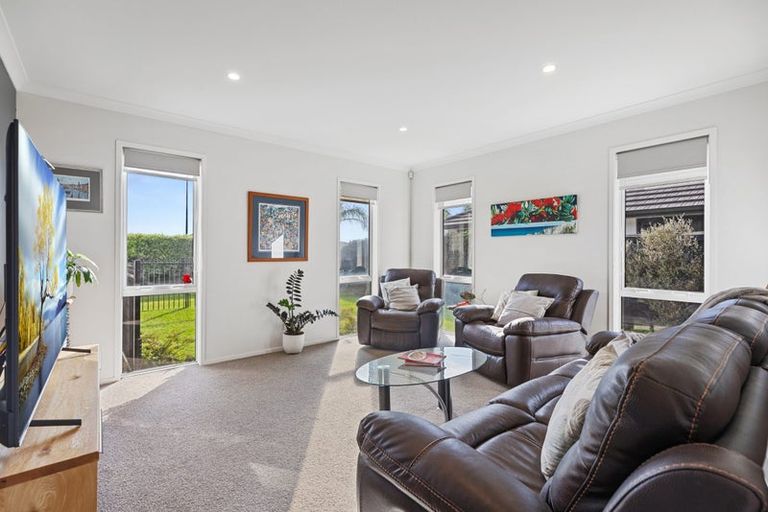 Photo of property in 77 Sandhurst Drive, Papamoa Beach, Papamoa, 3118