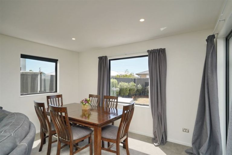 Photo of property in 83 Faringdon Boulevard, Rolleston, 7615