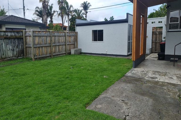 Photo of property in 438 Gloucester Street, Taradale, Napier, 4112