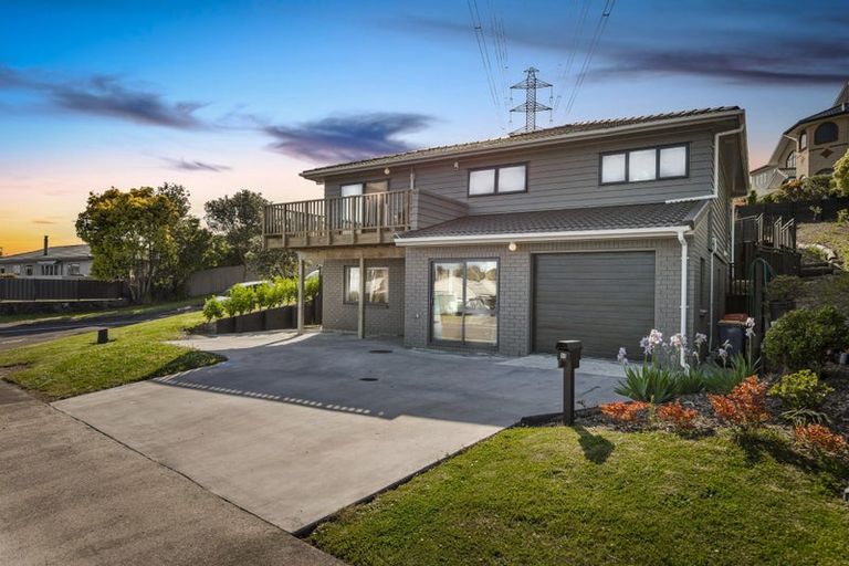 Photo of property in 50 Garton Drive, Massey, Auckland, 0614