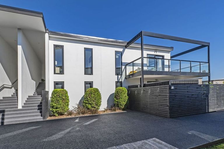 Photo of property in 4/275 Kilmore Street, Christchurch Central, Christchurch, 8011