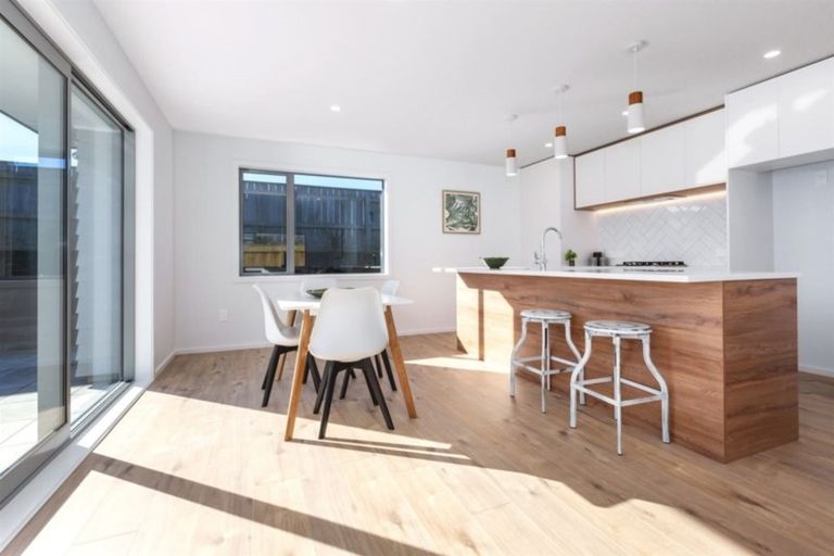 Photo of property in 154 Navigation Drive, Whitby, Porirua, 5024