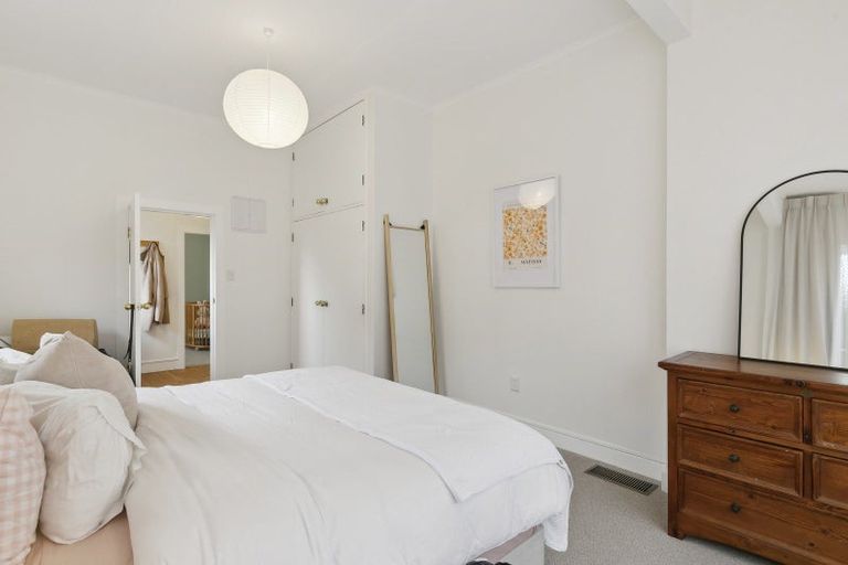 Photo of property in 47 Eden Street, Island Bay, Wellington, 6023