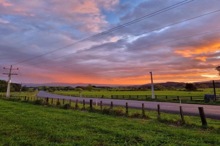 Photo of property in 1524 Te Pahu Road, Karamu, Hamilton, 3285