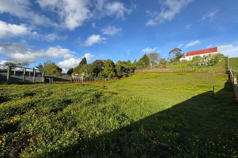 Photo of property in 9 Main Street, Hunterville, 4730
