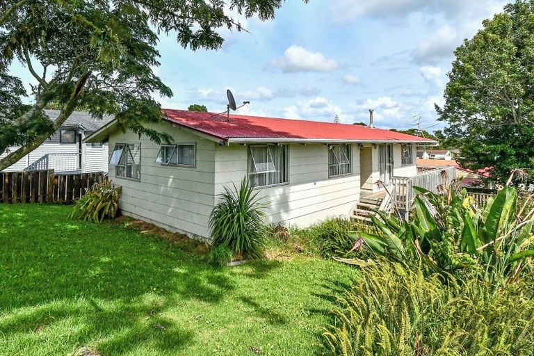 Photo of property in 13 Lismore Place, Papatoetoe, Auckland, 2025