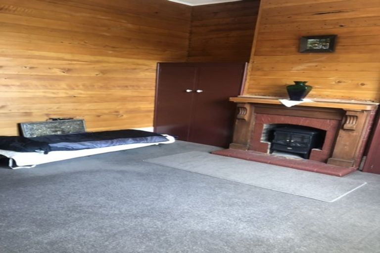 Photo of property in 35 Leslie Street, Waiau, 7332