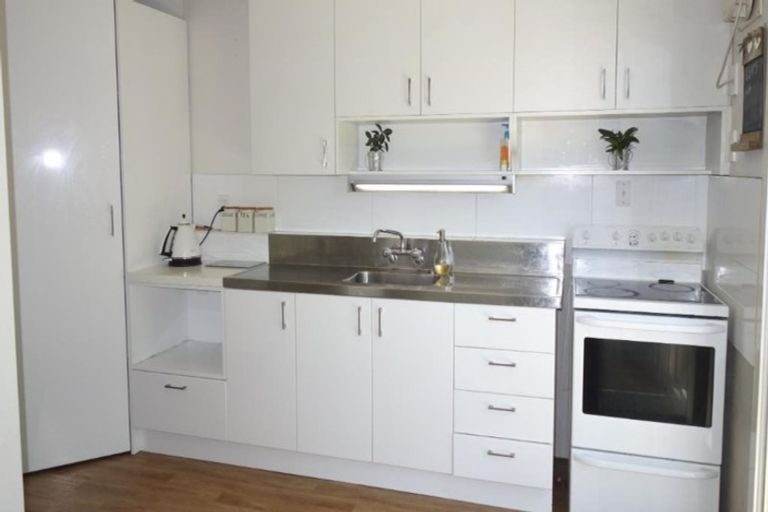 Photo of property in 54 Springfield Road, St Albans, Christchurch, 8014