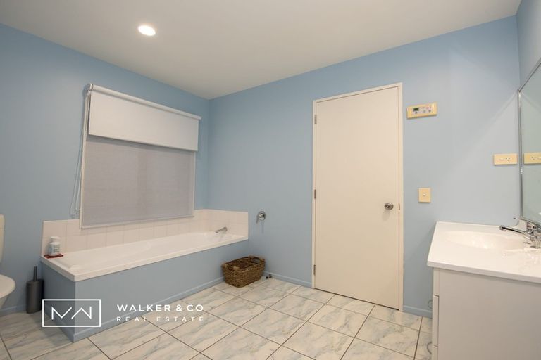 Photo of property in 349c Main Road North, Brown Owl, Upper Hutt, 5018