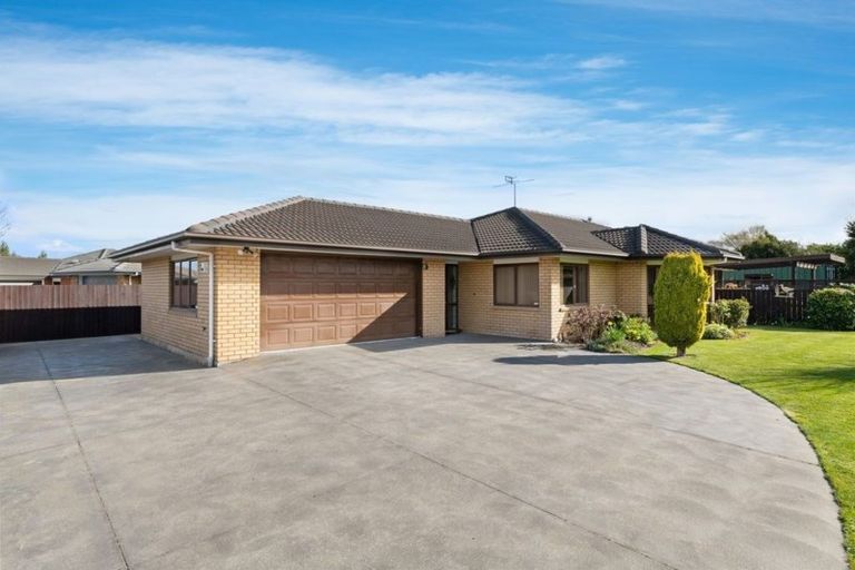 Photo of property in 6 Monet Vale, Rolleston, 7614