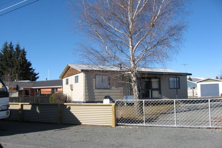Photo of property in 15 Omahau Crescent, Twizel, 7901