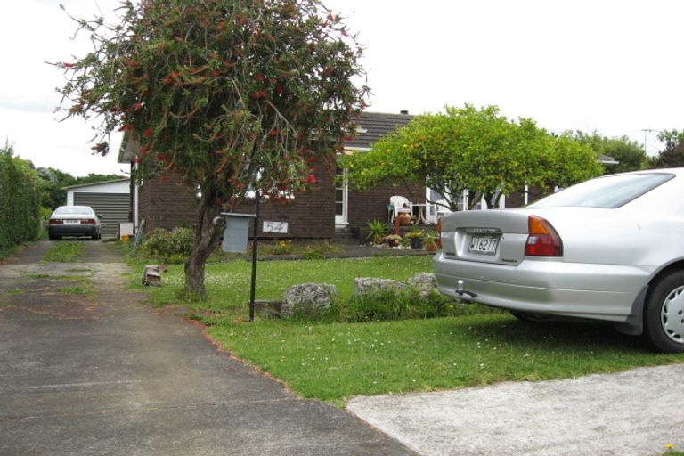 Photo of property in 54 Muir Avenue, Mangere Bridge, Auckland, 2022