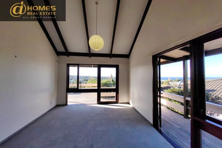 Photo of property in 7 Galaxy Drive, Mairangi Bay, Auckland, 0630