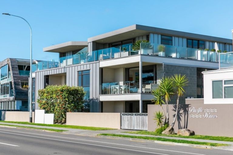 Photo of property in 7/48 Marine Parade, Mount Maunganui, 3116