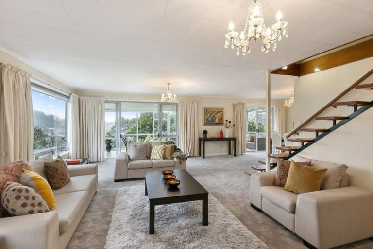 Photo of property in 21 Southern Cross Crescent, Island Bay, Wellington, 6023