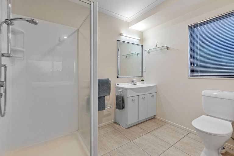 Photo of property in 132r Waikite Road, Welcome Bay, Tauranga, 3175