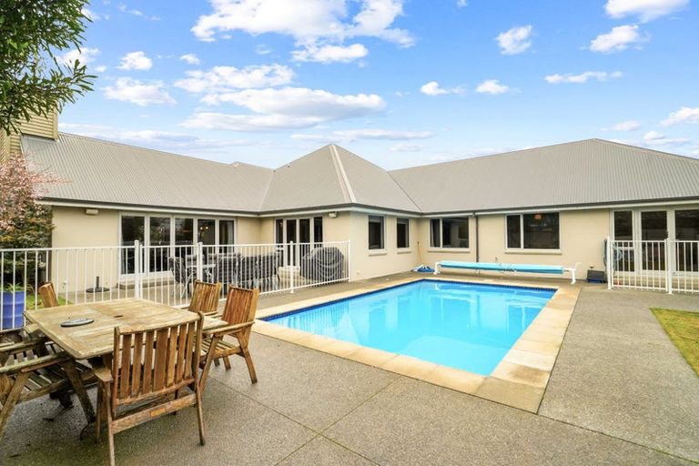 Photo of property in 12 Heaphy Court, Rolleston, 7614