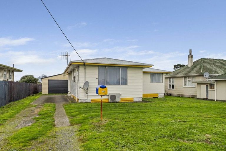 Photo of property in 30 Rangauri Street, Manaia, 4612
