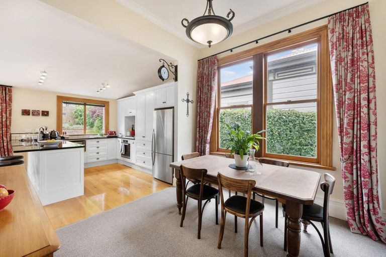 Photo of property in 9 Farm Road, Northland, Wellington, 6012