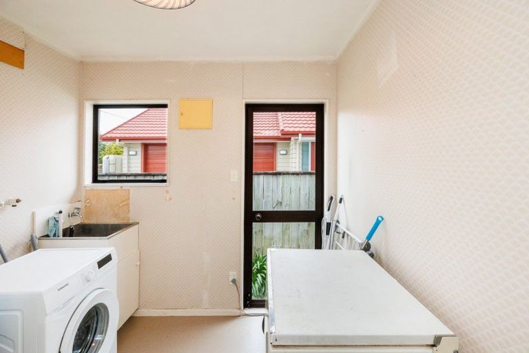 Photo of property in 54 Roy Street, Palmerston North, 4410