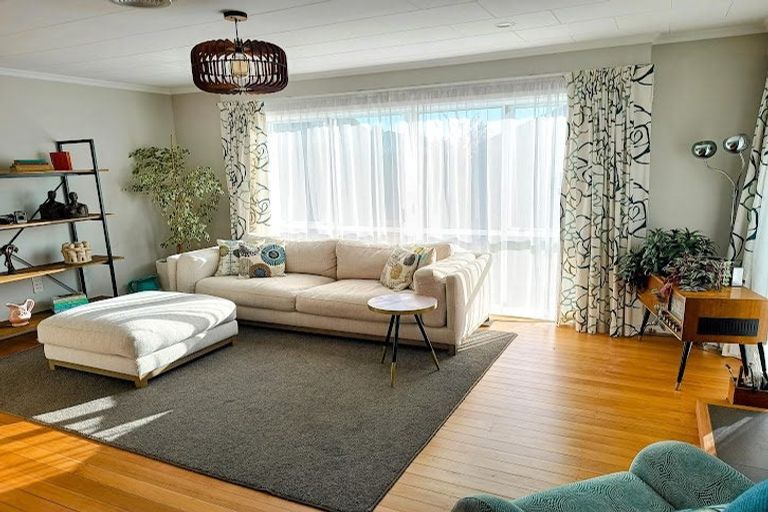 Photo of property in 8 Roberta Drive, Somerfield, Christchurch, 8024
