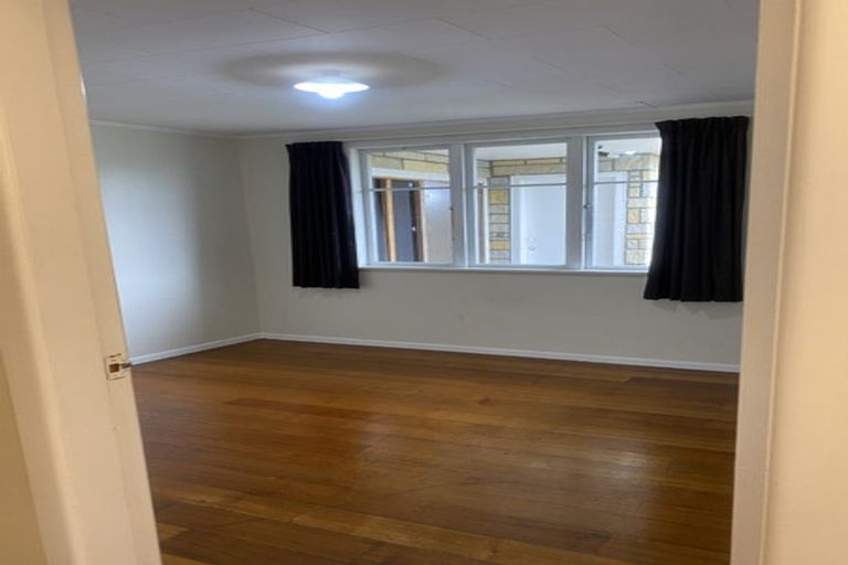 Photo of property in 14 Buckley Grove, Paraparaumu, 5032