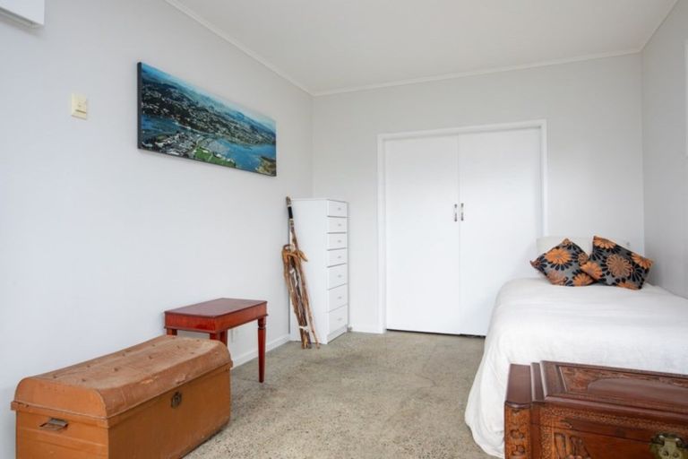 Photo of property in 9 Mahana Road, Paraparaumu Beach, Paraparaumu, 5032