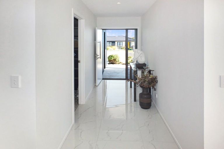 Photo of property in 17 Oxnam Place, Foxton Beach, Foxton, 4815