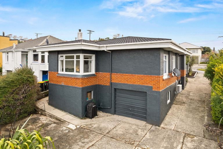Photo of property in 141 Easther Crescent, Kew, Dunedin, 9012