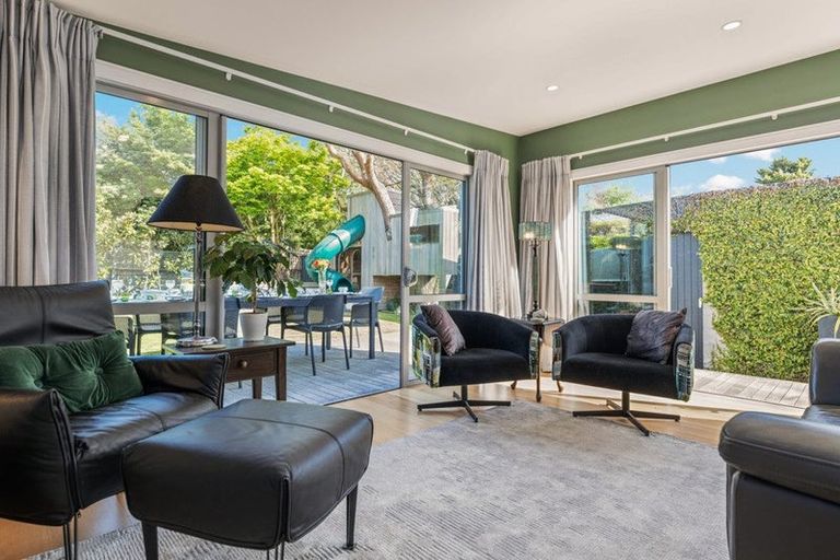 Photo of property in 47 Cleveland Street, Edgeware, Christchurch, 8013