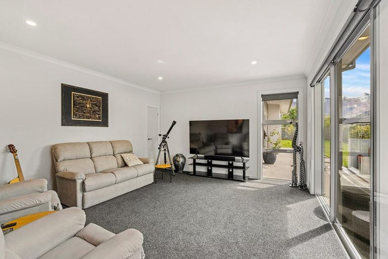 Photo of property in 15 De Bettencor Place, Mount Pisa, Cromwell, 9383