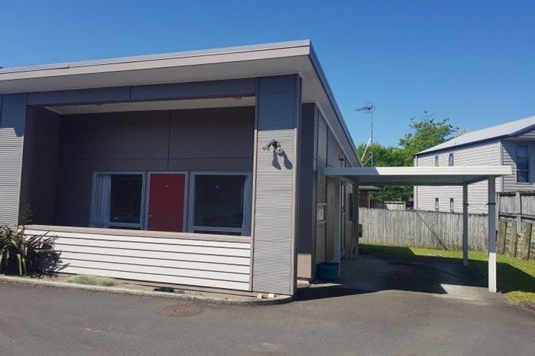 Photo of property in 4/20 Lorne Street, Melville, Hamilton, 3206