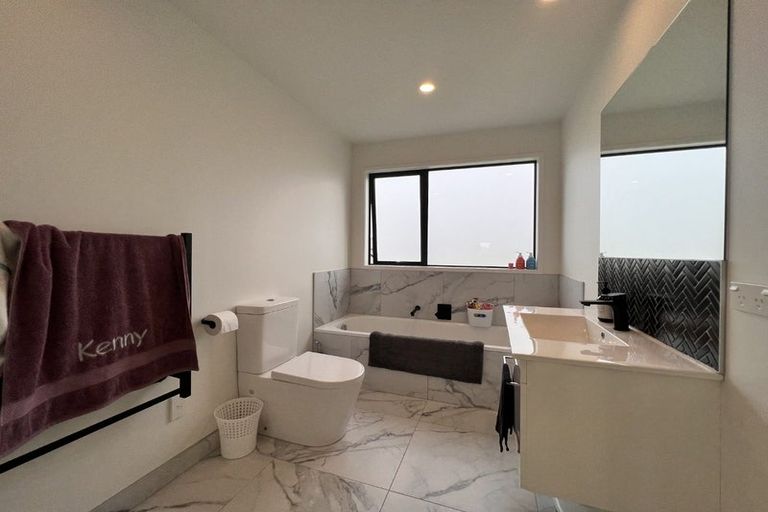 Photo of property in 6 Hoiho Road, Pukekohe, 2120