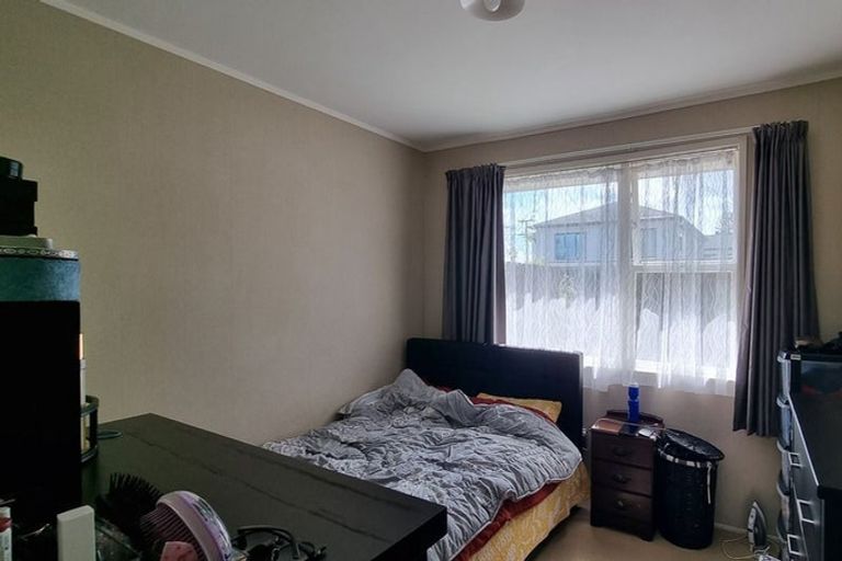 Photo of property in 2/86 Carruth Road, Papatoetoe, Auckland, 2025