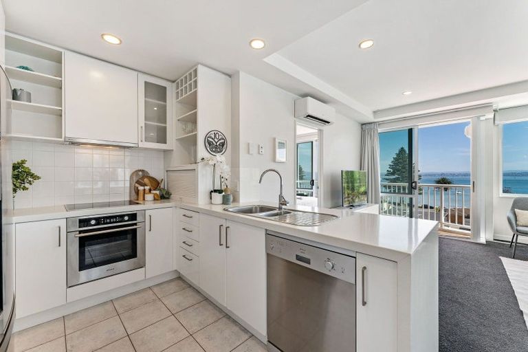 Photo of property in 27/12 Maunganui Road, Mount Maunganui, 3116