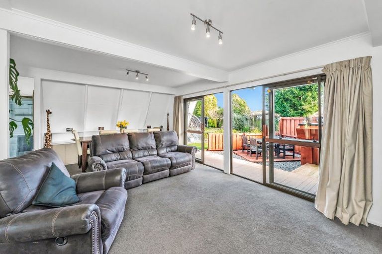 Photo of property in 24 Torlesse Crescent, Darfield, 7510