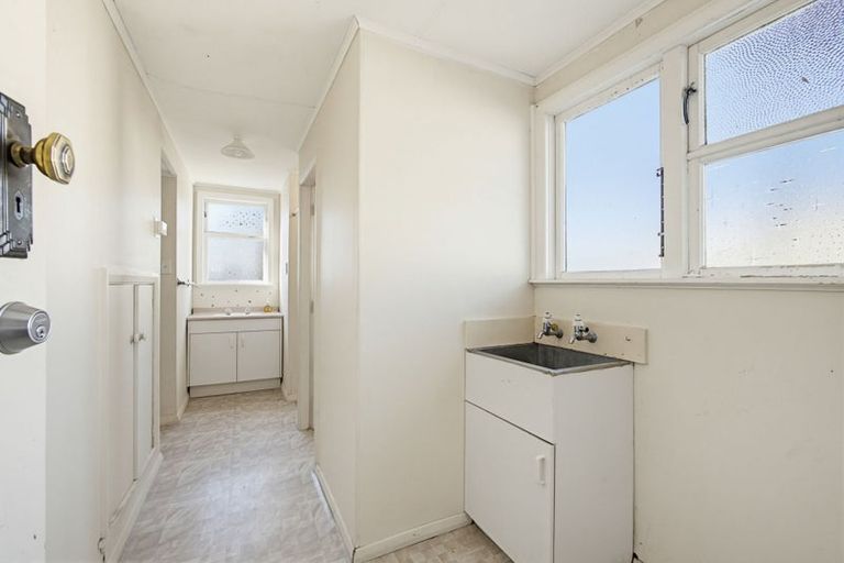 Photo of property in 2/38 Wordsworth Crescent, Maraenui, Napier, 4110