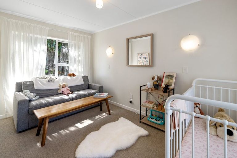 Photo of property in 4 Crownhill Street, Spotswood, New Plymouth, 4310