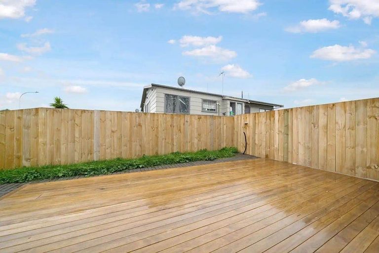 Photo of property in 4c Templeton Place, Clendon Park, Auckland, 2103