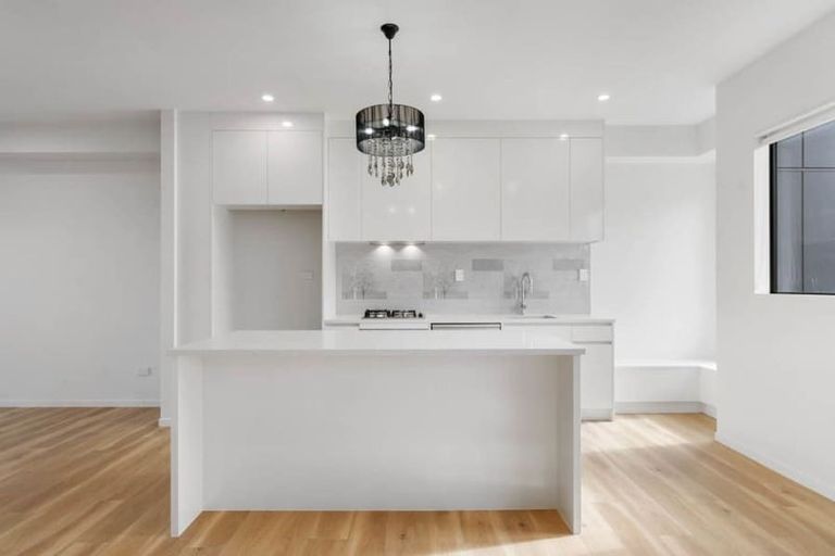 Photo of property in 523b Pakuranga Road, Howick, Auckland, 2010