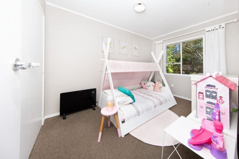 Photo of property in 1/252 Birkdale Road, Birkdale, Auckland, 0626