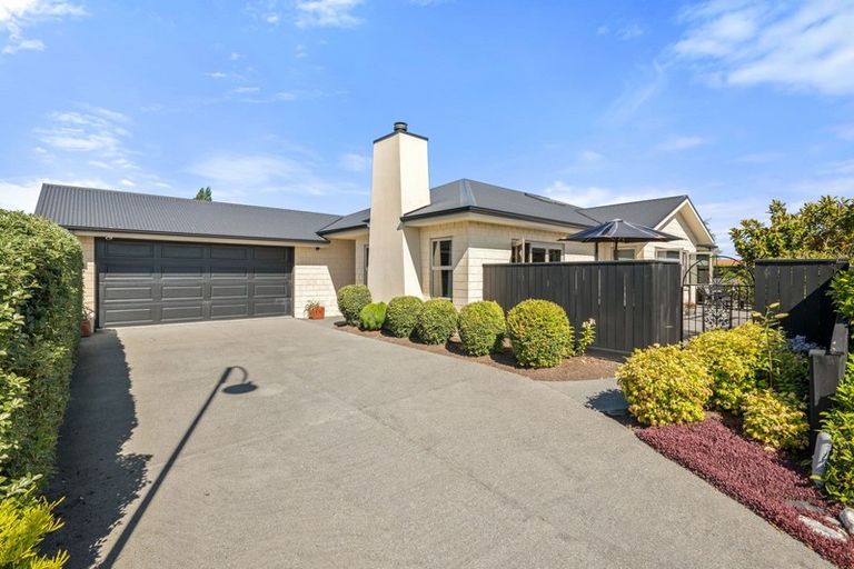 Photo of property in 5 Millpark Place, Northwood, Christchurch, 8051
