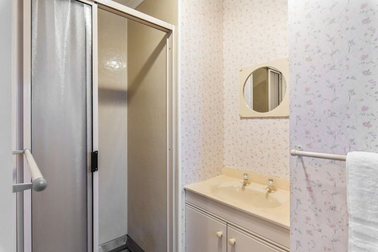 Photo of property in 82 Kapanui Road, Waikanae, 5036