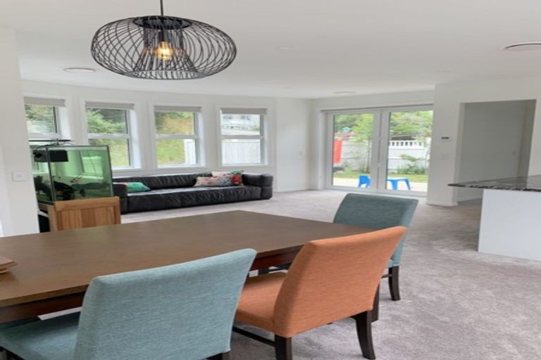 Photo of property in 2 Crieff Street, Northland, Wellington, 6012