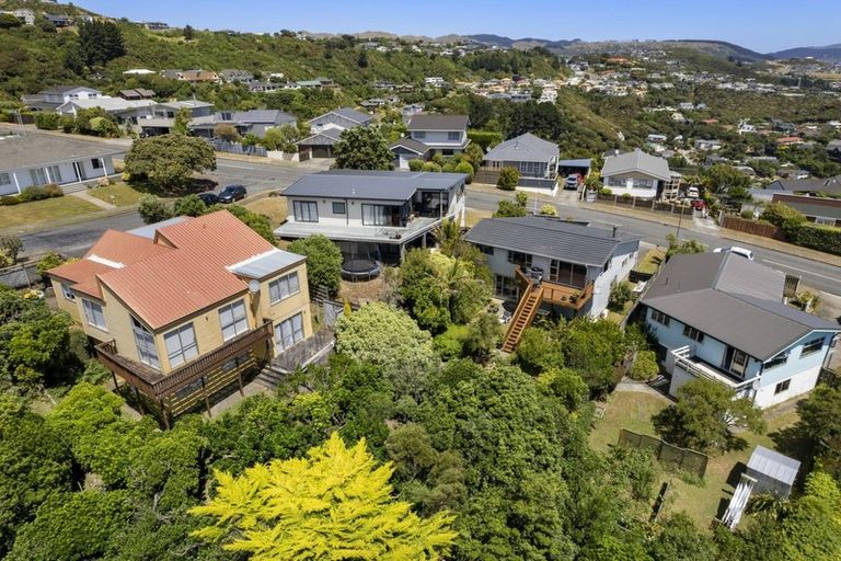 Photo of property in 61 Eskdale Road, Papakowhai, Porirua, 5024