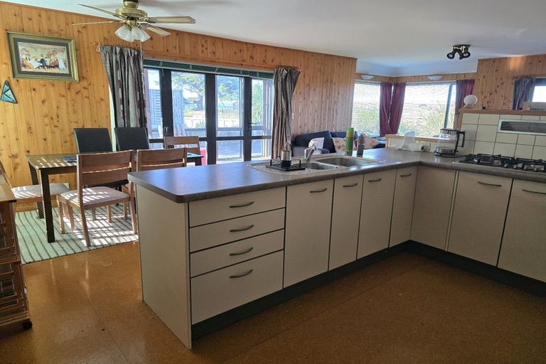 Photo of property in 1251 East Coast Road, Whakatiwai, Miranda, 2473