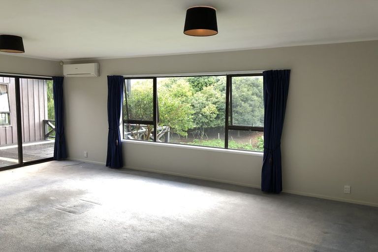 Photo of property in 9 Inchinnam Road, Flat Bush, Auckland, 2016