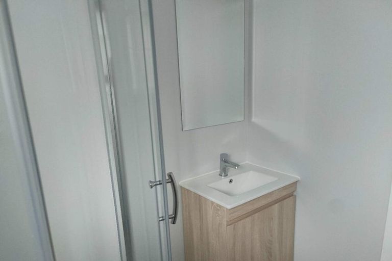 Photo of property in 38 Kervil Avenue, Te Atatu Peninsula, Auckland, 0610