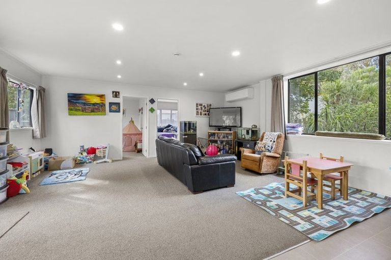 Photo of property in 6 Helen Place, Raglan, 3225